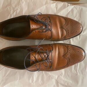 Allen Edmonds Tan/Brown Full Brogue Wingtip Oxfords